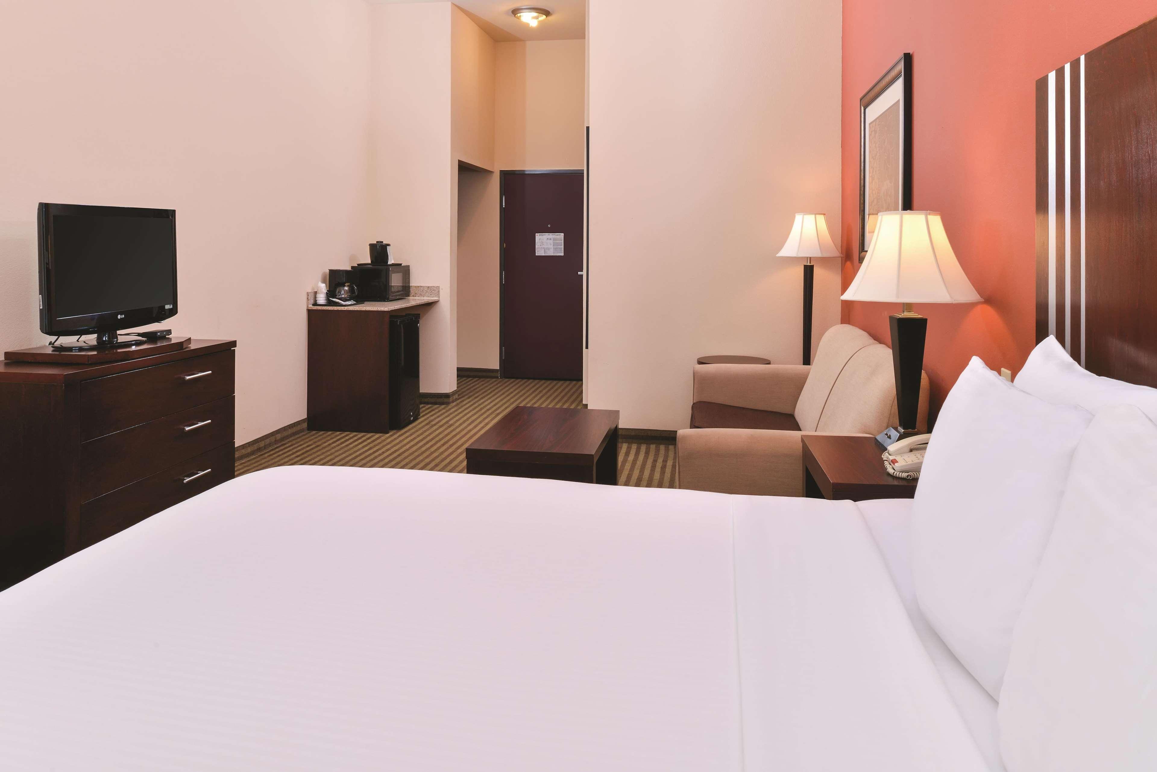 Hotel La Quinta By Wyndham Woodward Esterno foto